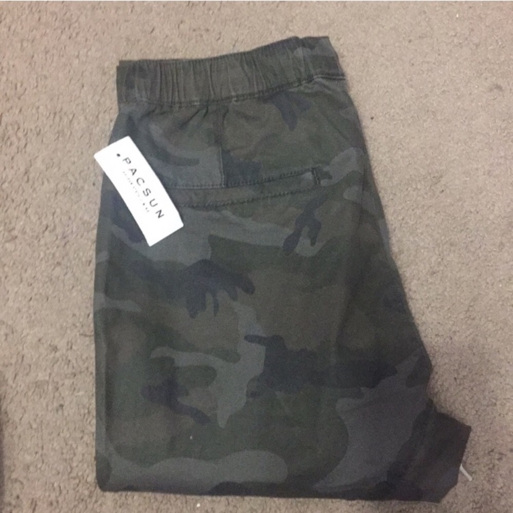 CAMO PACSUN JOGGERS NWT
